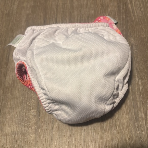 Green sprouts Ice cream water diaper size 18M EUC - Picture 6 of 6